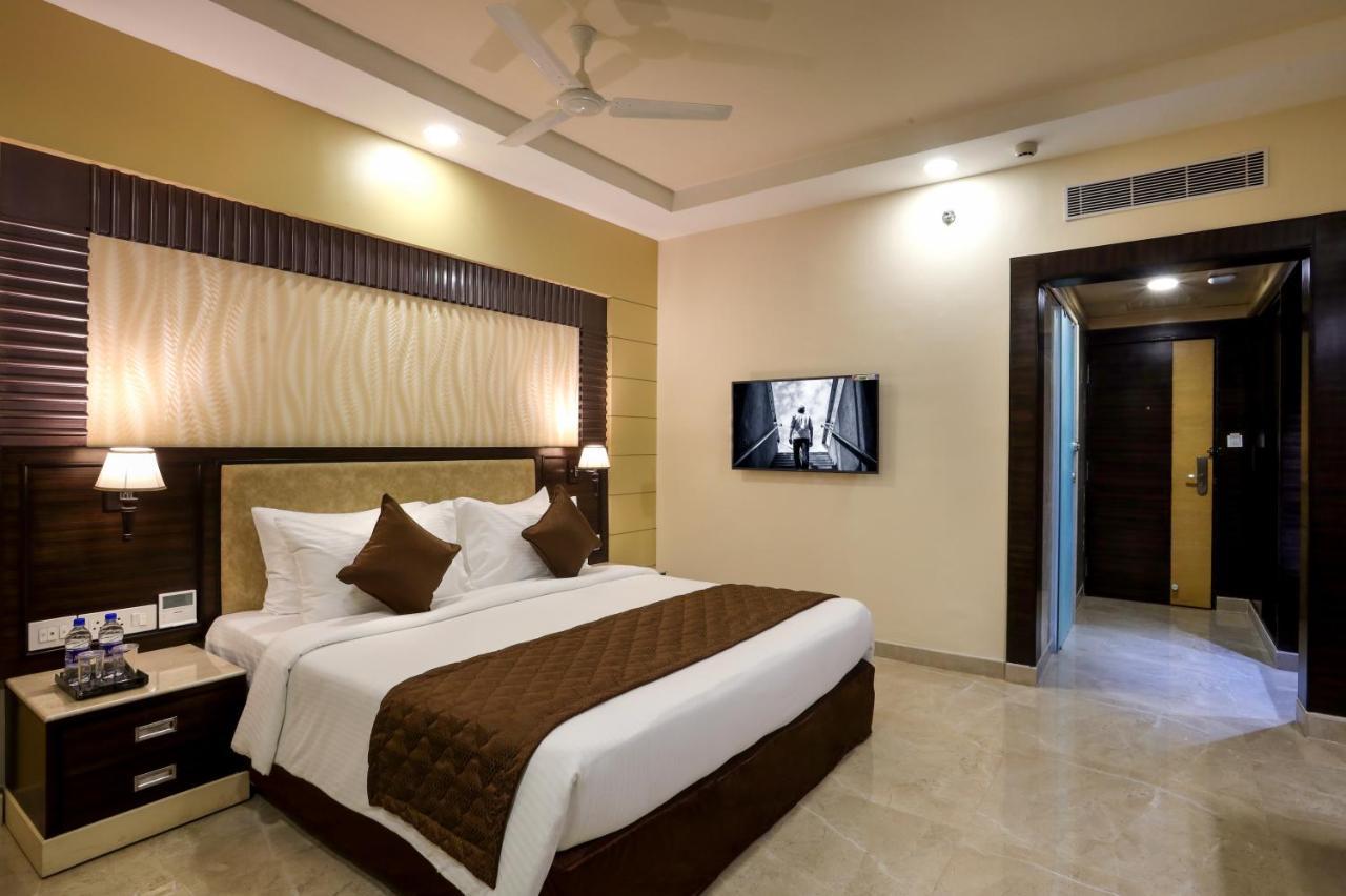 شيناي Hotel Aadithya المظهر الخارجي الصورة