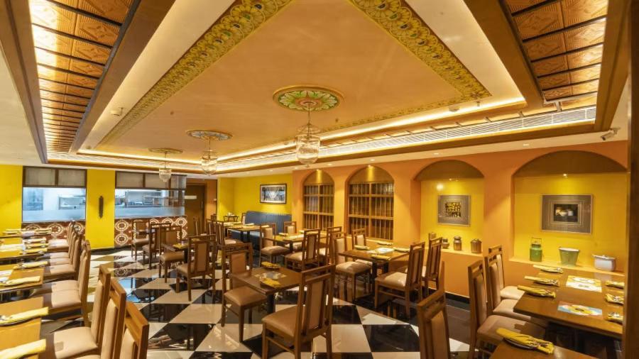 Hotel Aadithya شيناي المظهر الخارجي الصورة
